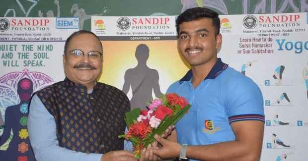 Certificate Distribution & Rank Promotion